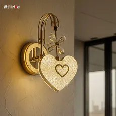 چراغ دیواری مدرن دکوراتیو طرح قلب آویزان کد 173GD