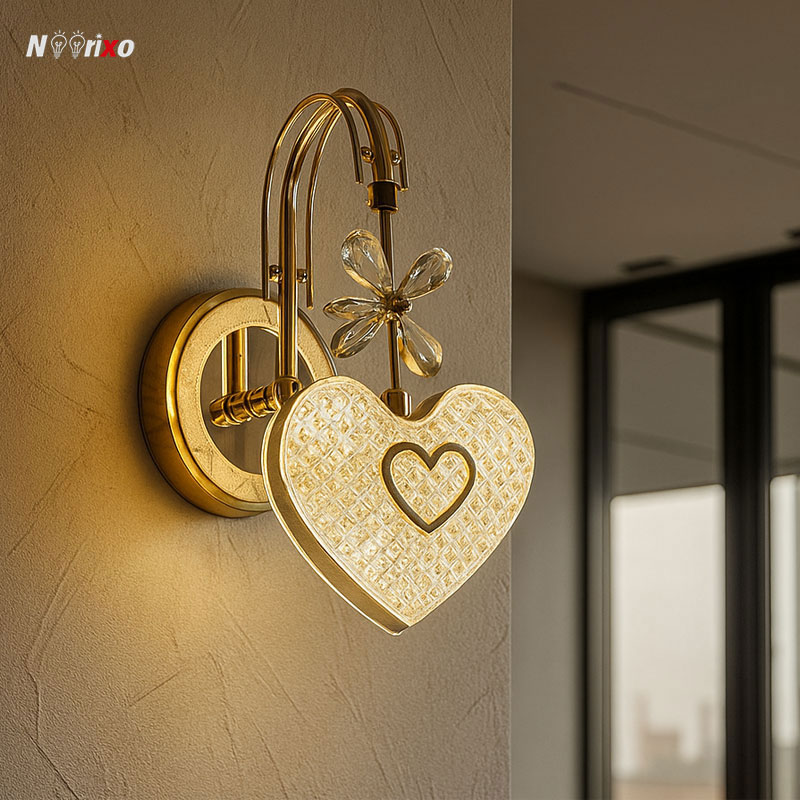 چراغ دیواری مدرن دکوراتیو طرح قلب آویزان کد 173GD